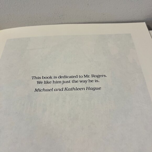 Numbears A Counting Book By Kathleen Hague Illustrated by Michael Hague - Picture 5 of 7